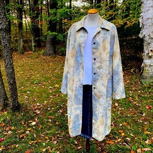 Weekender abstract leopard print 🐆 long blazer. Made in 🇨🇦!